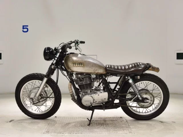 Yamaha SR500-2