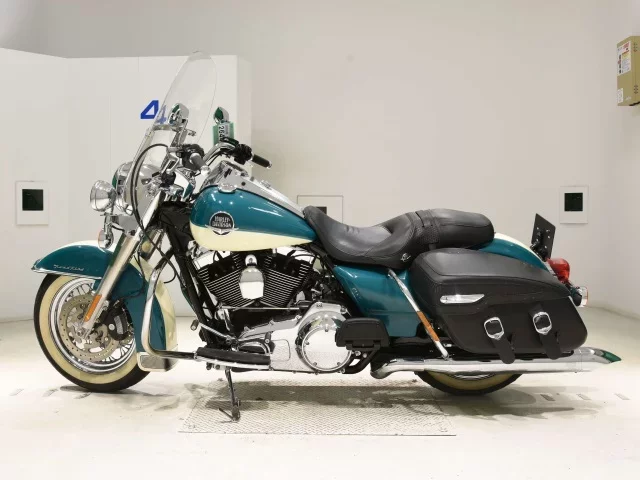 Harley-Davidson HARLEY FLHRC1580