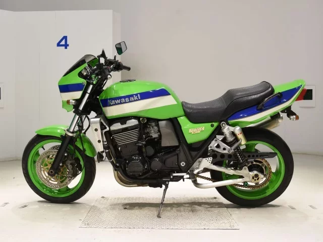 Kawasaki ZRX1100
