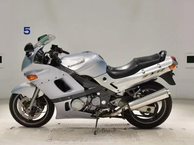 Kawasaki ZZR400-2