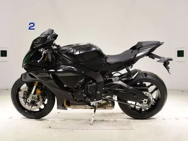 Yamaha YZF-R1