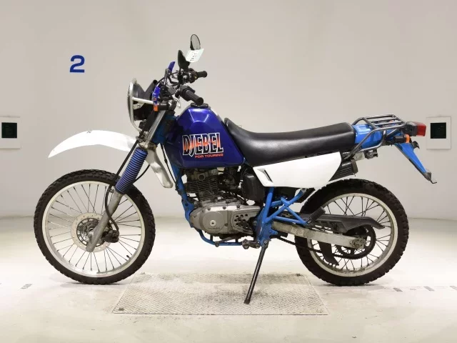 Suzuki DJEBEL125