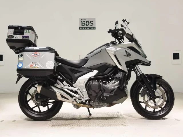 Honda NC750XD-3 лот № 7729 оценка 5  с аукциона в Японии