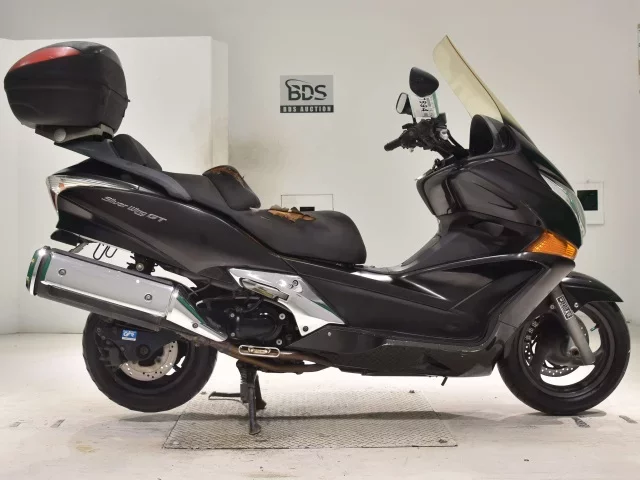 Honda SILVERWING400GT лот № 7894 оценка 4  с аукциона в Японии