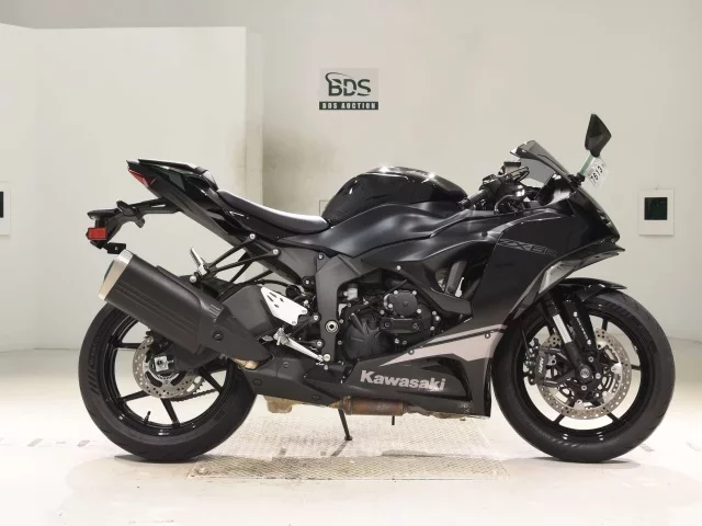 Kawasaki ZX-6RA лот № 7613 оценка 6  с аукциона в Японии