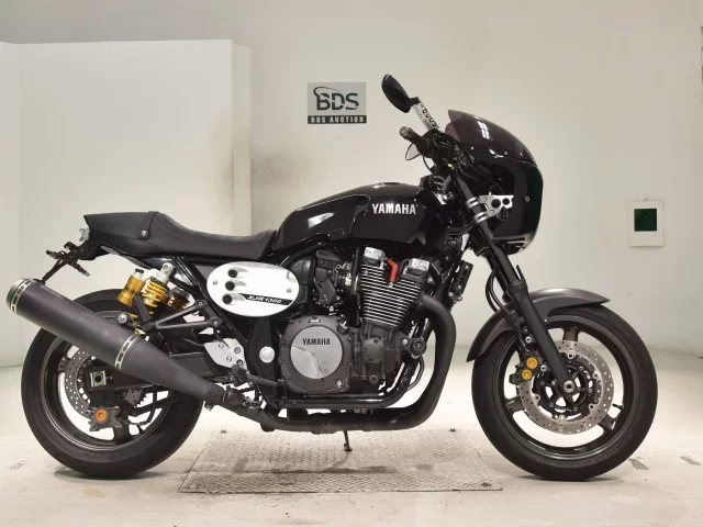 Yamaha XJR1300C