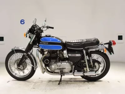 Kawasaki W3