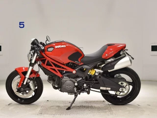 Ducati DUCATI MONSTER 696