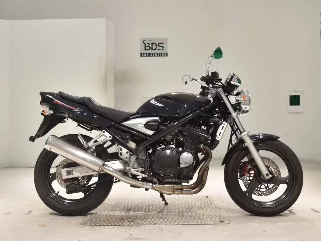 Suzuki BANDIT250-1 лот № 5142 оценка 4  с аукциона в Японии