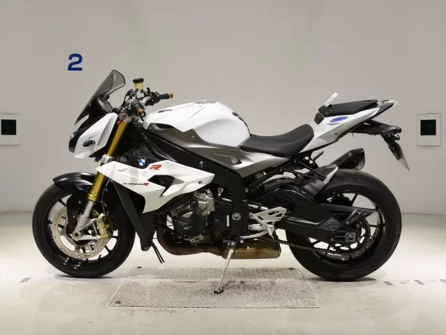BMW BMW S1000R