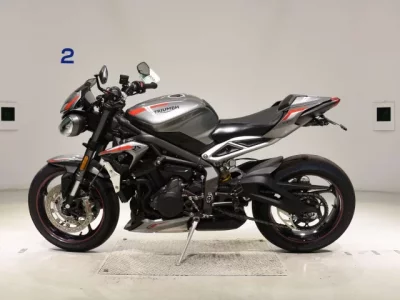 Triumph TRIUMPH STREET TRIPLE RS  с аукциона в Японии