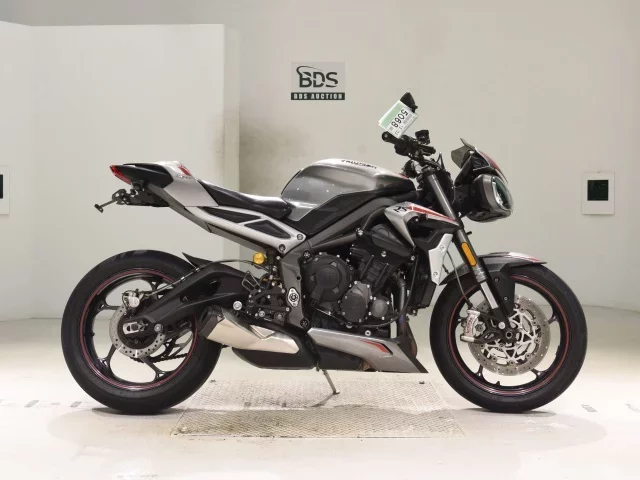 Triumph  STREET TRIPLE RS лот № 5068 оценка 5  с аукциона в Японии