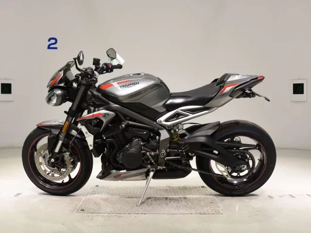 Triumph TRIUMPH STREET TRIPLE RS