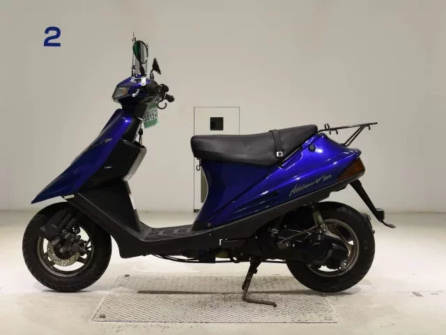 Suzuki ADDRESS V100