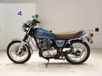 Yamaha SR400-5 лот № 7793 оценка 5  с аукциона в Японии 2