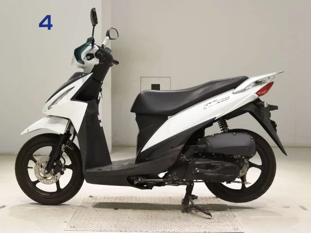 Suzuki ADDRESS110-2