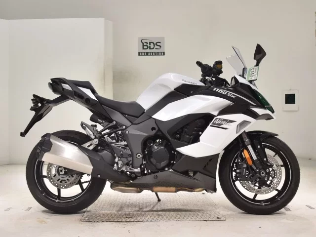 Kawasaki NINJA1100SX лот № 0360 оценка 8  с аукциона в Японии