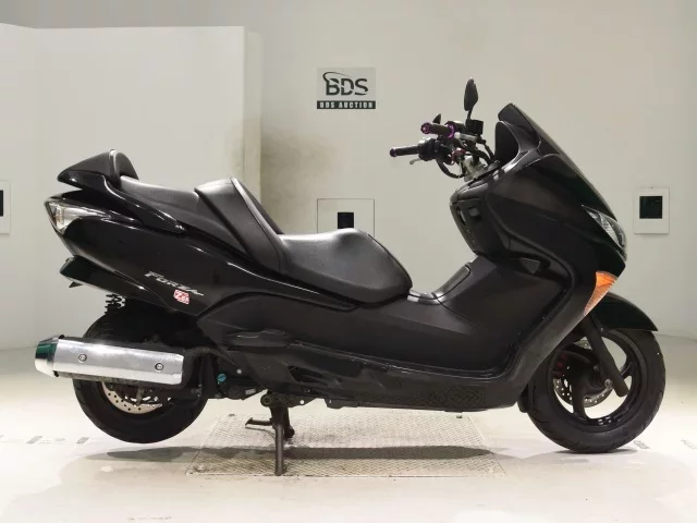 Honda FORZA Z лот № 5184 оценка 4  с аукциона в Японии