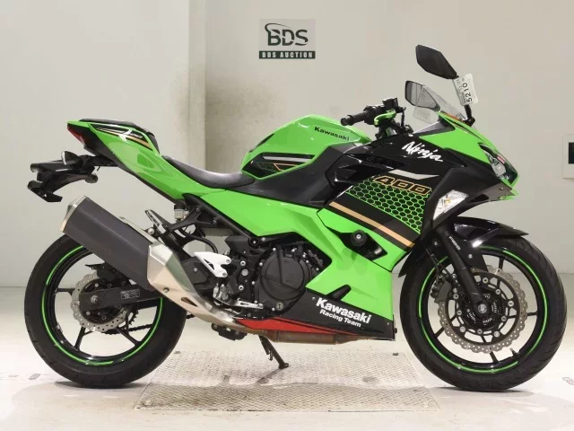 Kawasaki NINJA400-2 лот № 5210 оценка 5  с аукциона в Японии