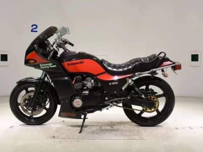 Kawasaki GPZ400F