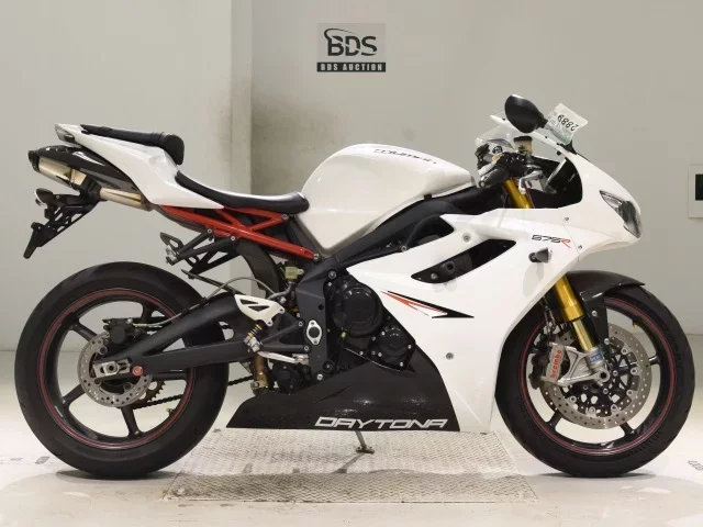 Triumph  DAYTONA675R лот № 2889 оценка 4  с аукциона в Японии