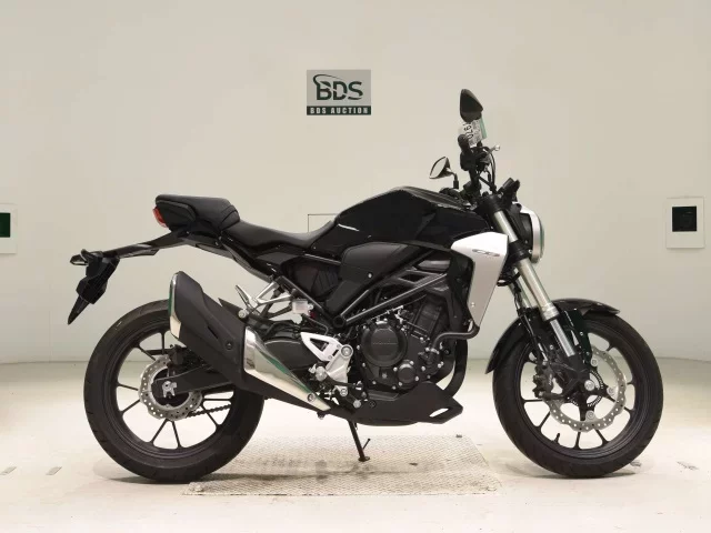 Honda CB250RA лот № 7970 оценка 6  с аукциона в Японии