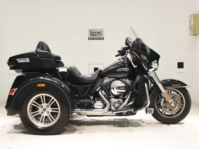 Harley-Davidson HARLEYFLHTCUTG1690 лот № 7796 оценка 4  с аукциона в Японии
