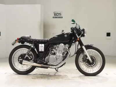 Yamaha SR400-5