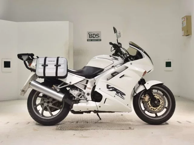 Honda VFR750F-2 лот № 5038 оценка 4  с аукциона в Японии