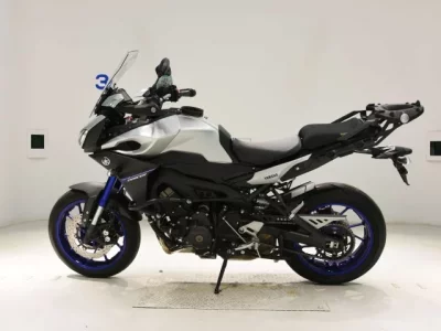 Yamaha MT-09 лот № 7957 оценка 5  с аукциона в Японии 2