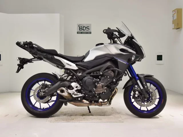 Yamaha MT-09 лот № 7957 оценка 5  с аукциона в Японии