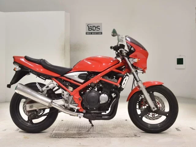 Suzuki BANDIT250-1