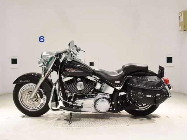 Harley-Davidson HARLEY FLSTC1580