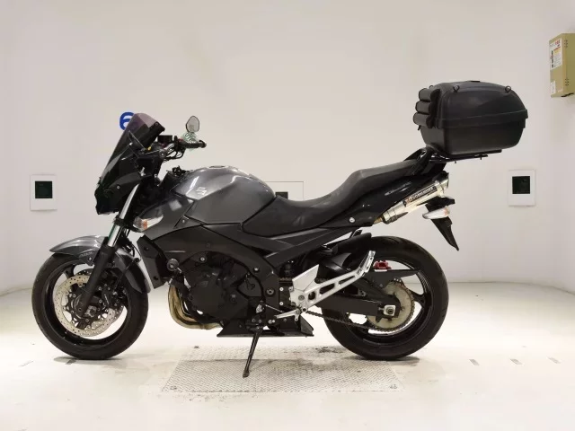 Suzuki GSR400ABS