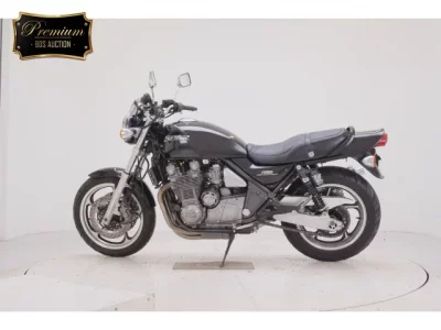 Kawasaki ZEPHYR1100  с аукциона в Японии