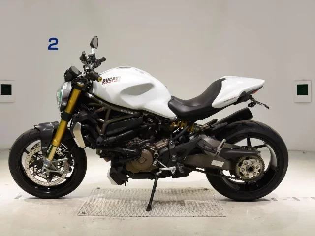 Ducati DUCATI MONSTER 1200S