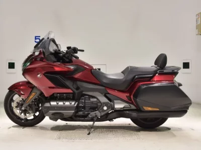 Honda GL1800-2D лот № 2860 оценка 5  с аукциона в Японии 2