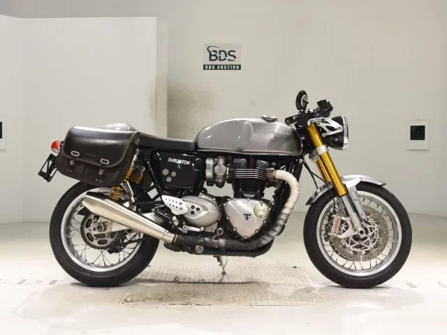 Triumph TRIUMPH THRUXTON 1200R