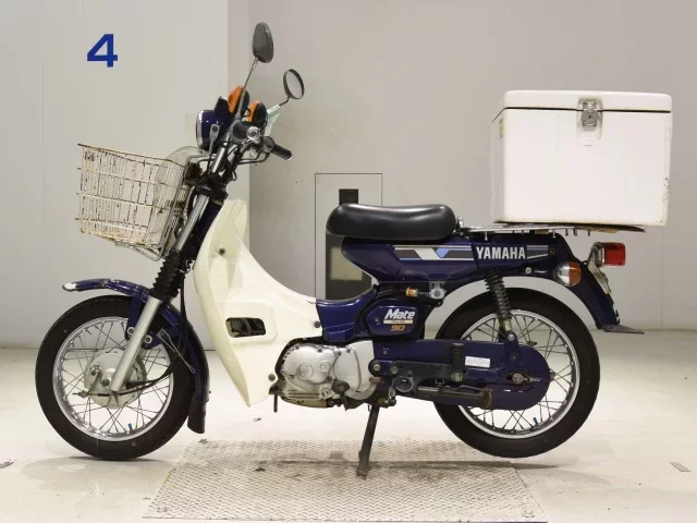 Yamaha MATE90