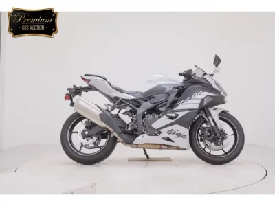 Kawasaki ZX-4R SE  с аукциона в Японии