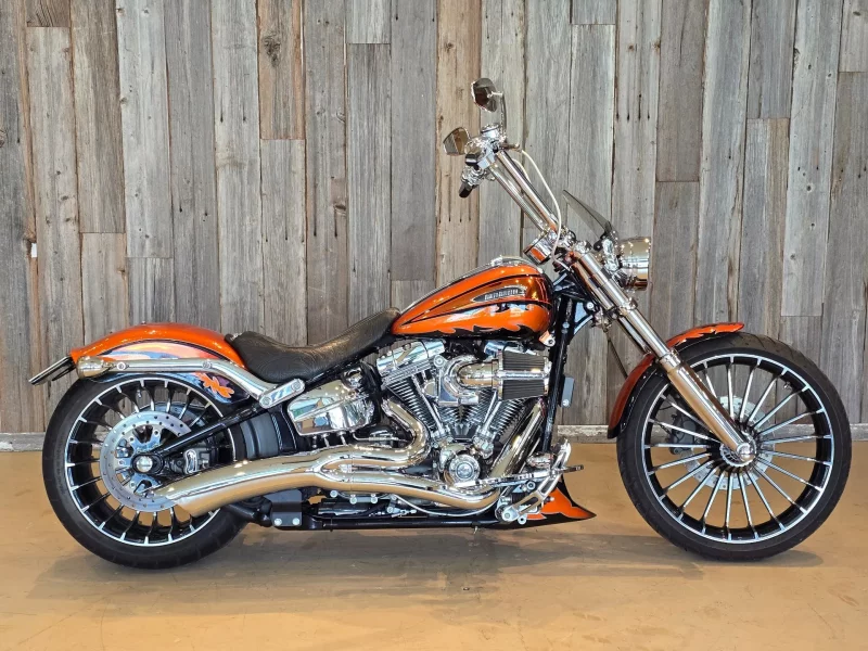 Harley-Davidson HARLEY FXSB BREAKOUT CVO