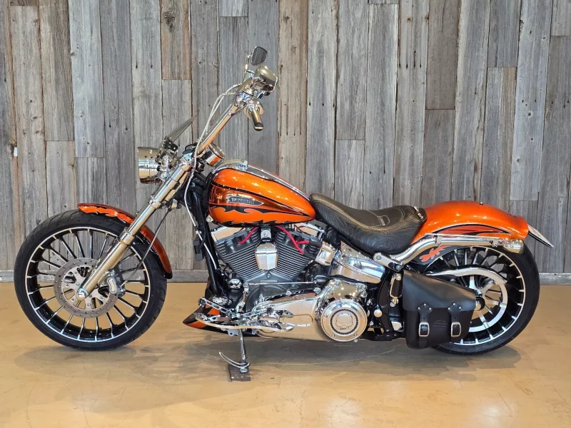 Harley-Davidson HARLEY FXSB BREAKOUT CVO