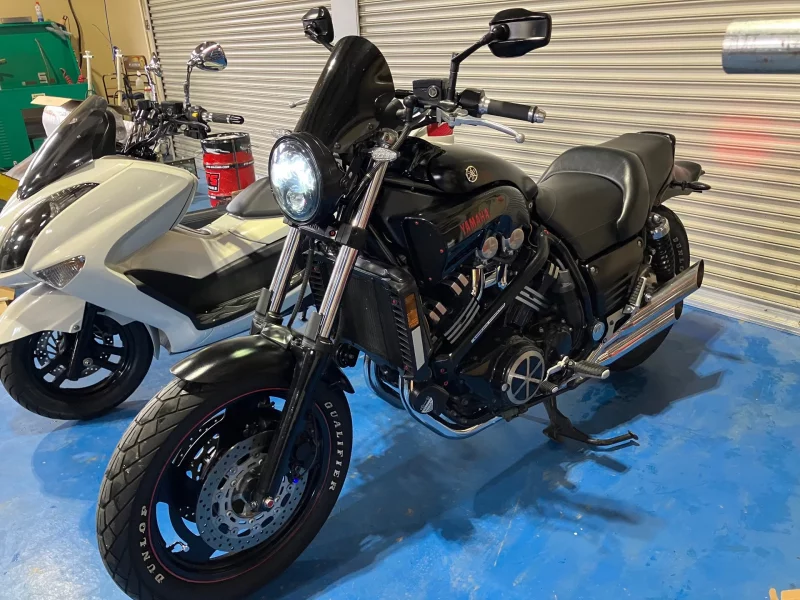 Yamaha V-MAX