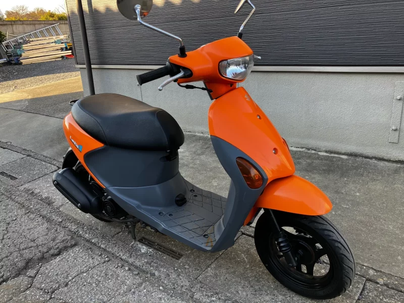 Suzuki LET S4