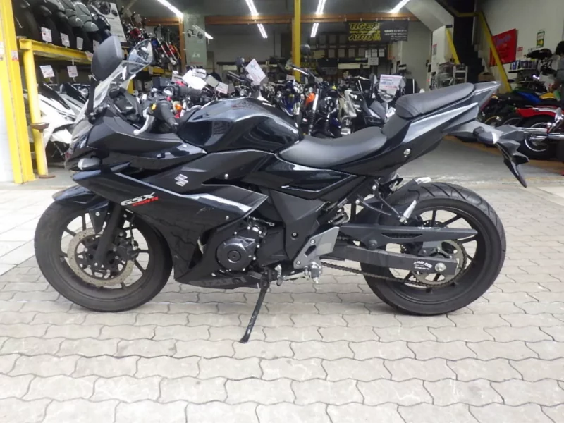 Suzuki GSX250R