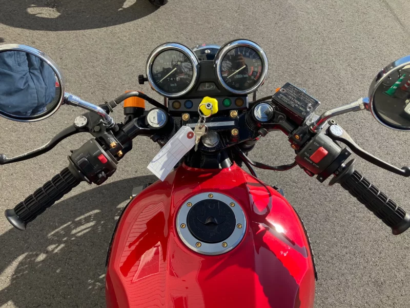 Kawasaki ZRX400