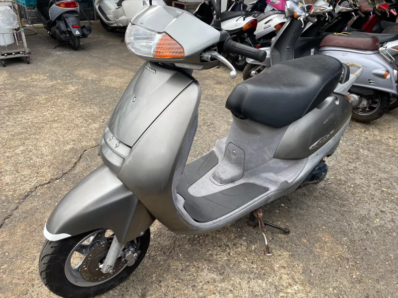 Honda LEAD 100