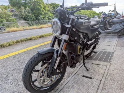 Other HUSQUARNA SVARTPILEN 250