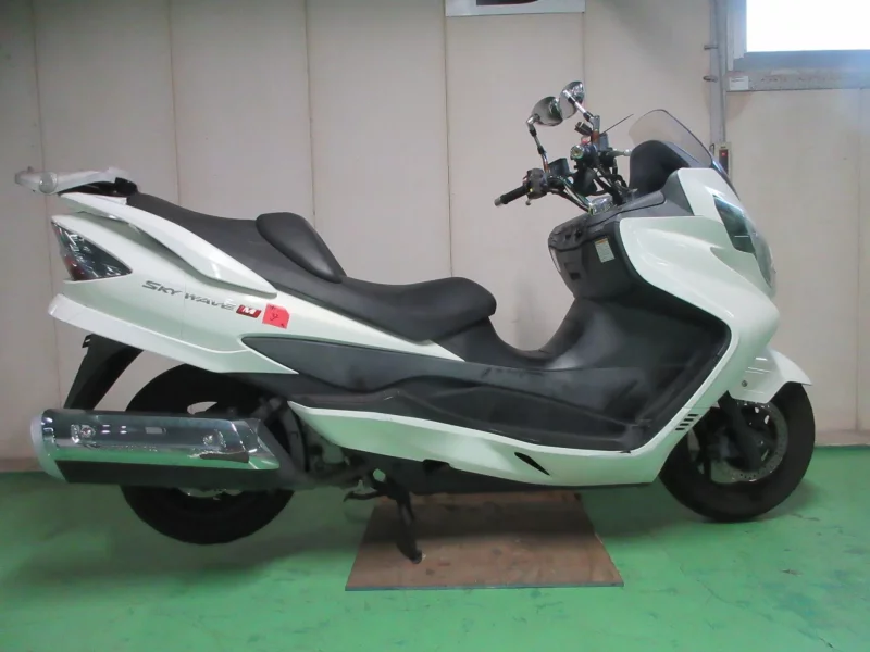 Suzuki SKYWAVE 250M
