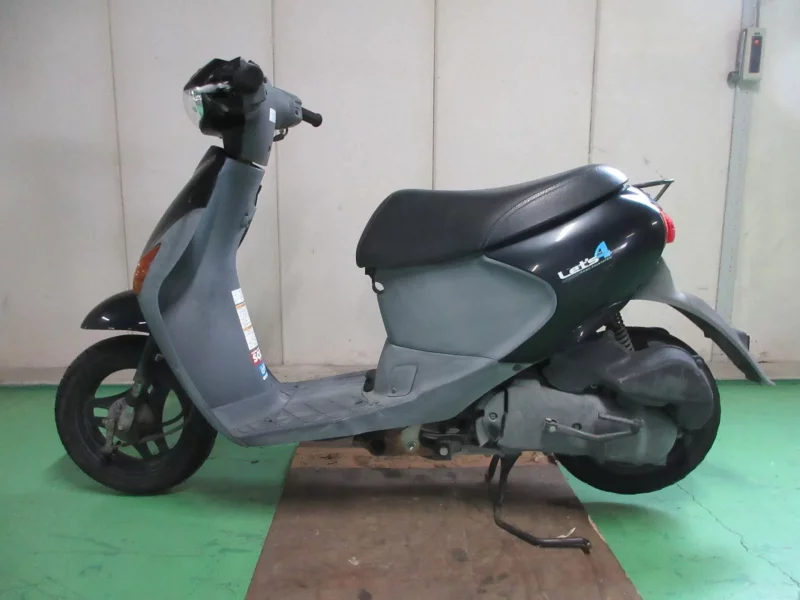 Suzuki LET S4